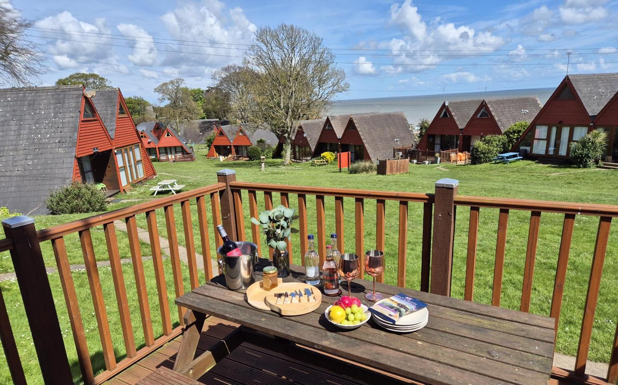 Wow! Amazing Sea Views At Coastal Chalet In Kingsdown Park With Pool No 40 Villa Buitenkant foto