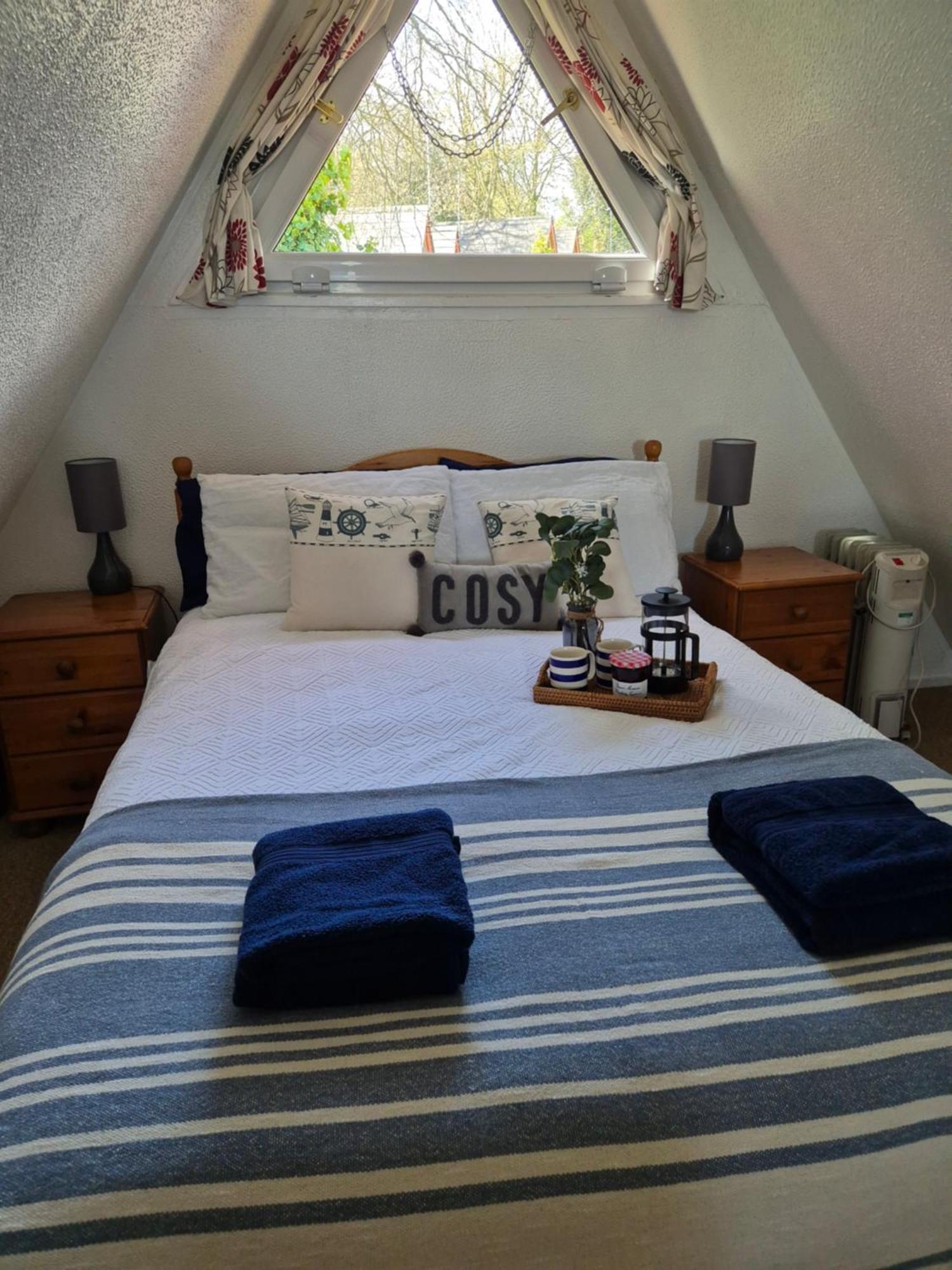 Wow! Amazing Sea Views At Coastal Chalet In Kingsdown Park With Pool No 40 Villa Buitenkant foto
