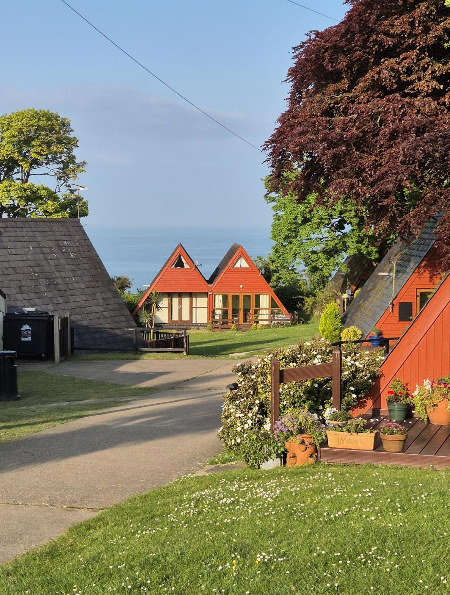 Wow! Amazing Sea Views At Coastal Chalet In Kingsdown Park With Pool No 40 Villa Buitenkant foto